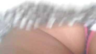 Blond har Buttplug på rätt svensk amatör porr plats