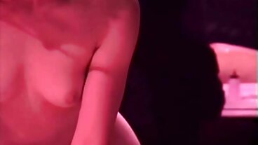 MYLF - Hot Ass Milf Strinity St. Clair i Fishnets mogen amatör porr blir knullad hårt och grovt på PorrHD