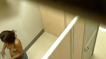 Brazzers: Busty Violet gratis amatör porr Myers-spelet avbröts av en stor svart dong på porrHD