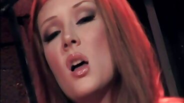 Fina ebenholts jävla vit kuk vid svensk amatörporr gloryhole